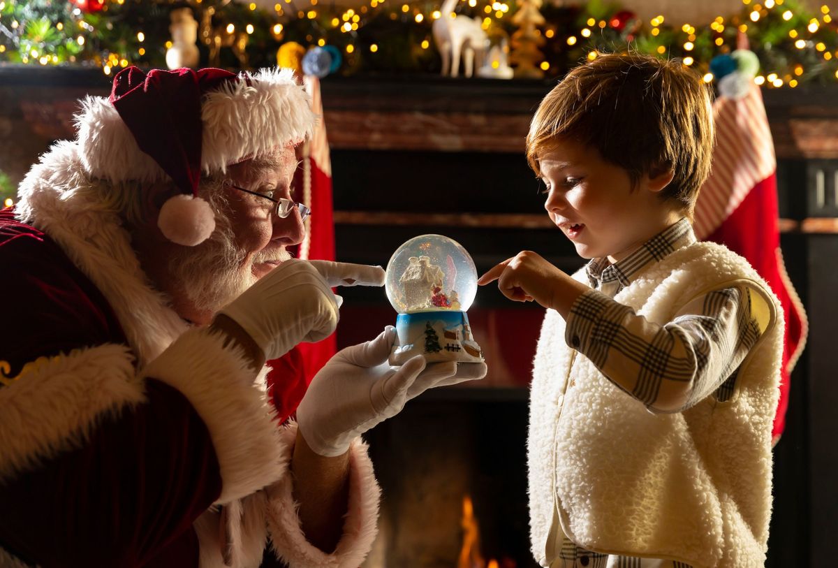 Santa\u2019s Pre-flight Breakfast at the Stables Caf\u00e9