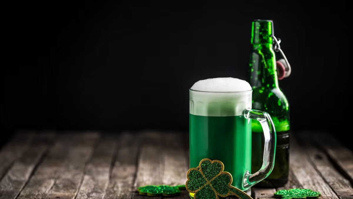 Gossip\u2019s Kegs and Eggs: A Saint Patrick\u2019s Bar Crawl