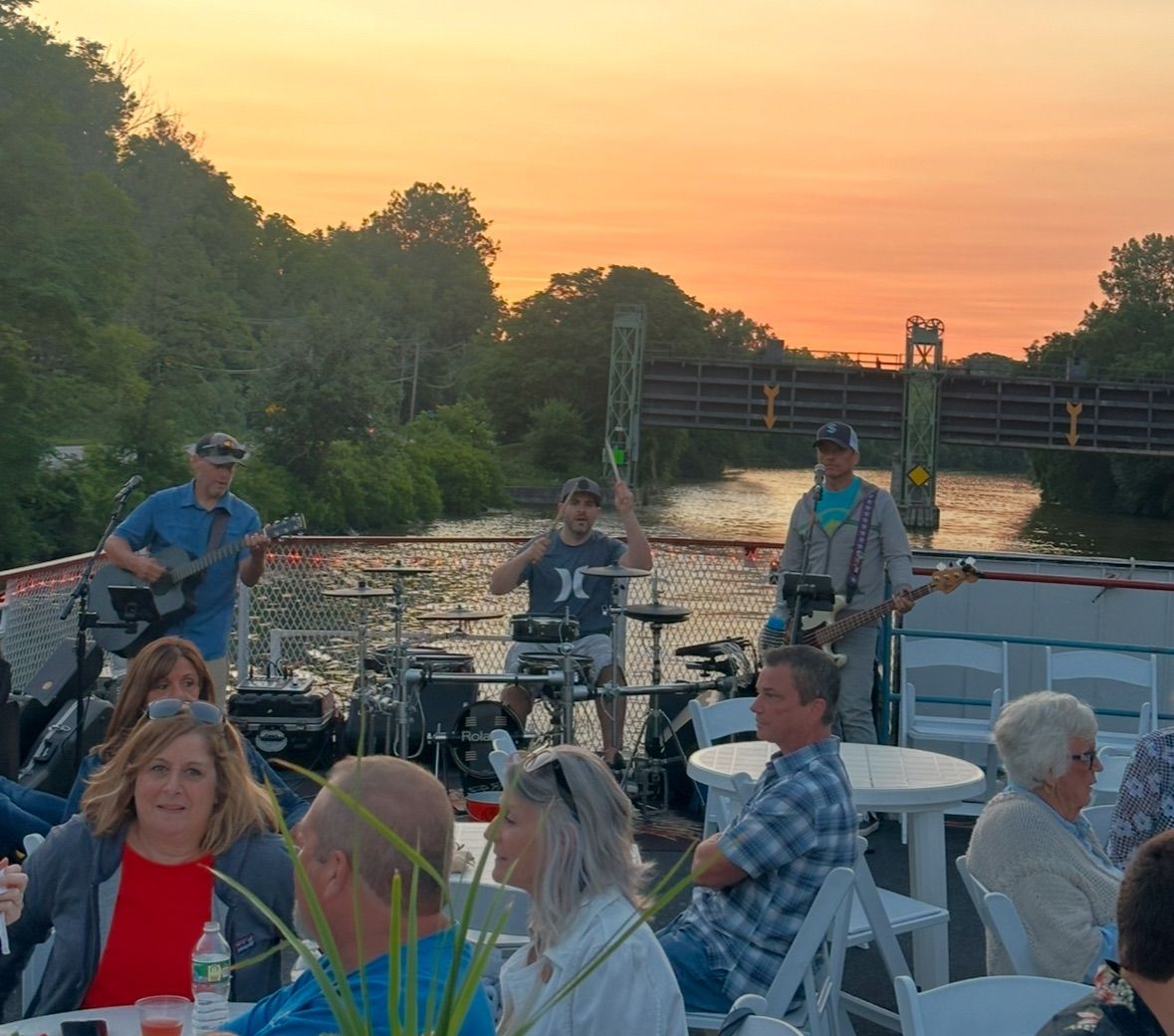 Sunset Lock Cruise w\/ Live Music by \u201cAcoustic Brew\u201d Aboard Colonial Belle