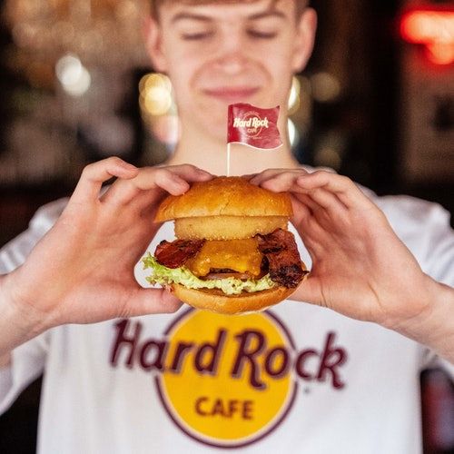 Hard Rock Cafe Bruxelles : d\u00e9guste un burger