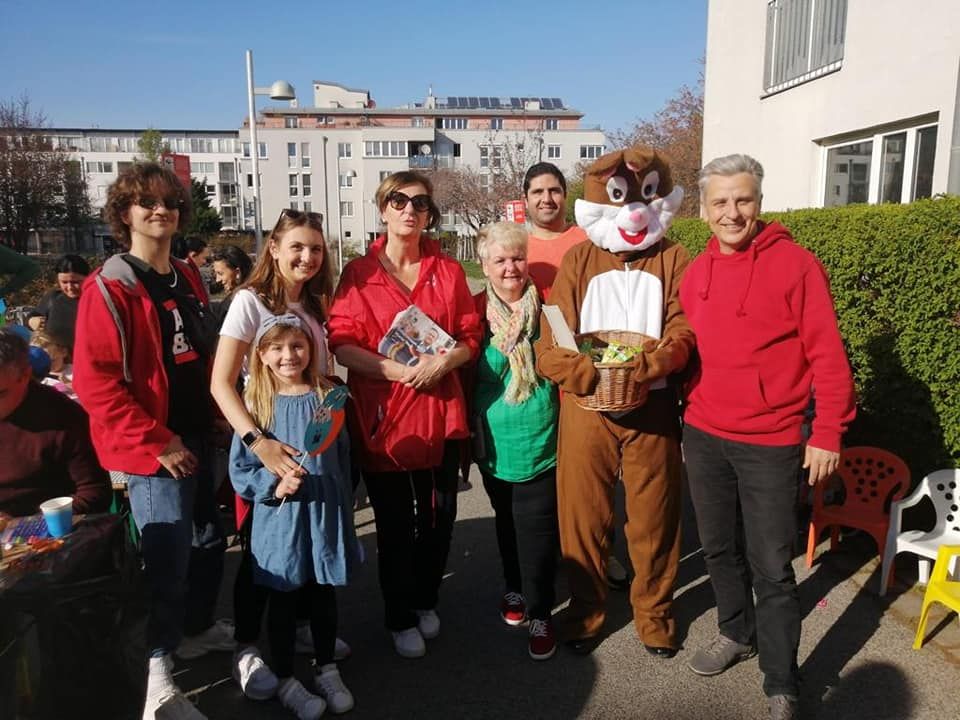 Fr\u00fchlingsfest mit Osterhasenbesuch