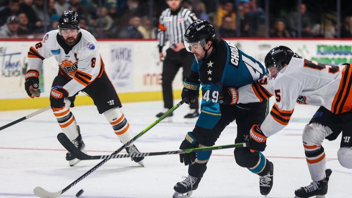 Tahoe Knight Monsters at Fort Wayne Komets