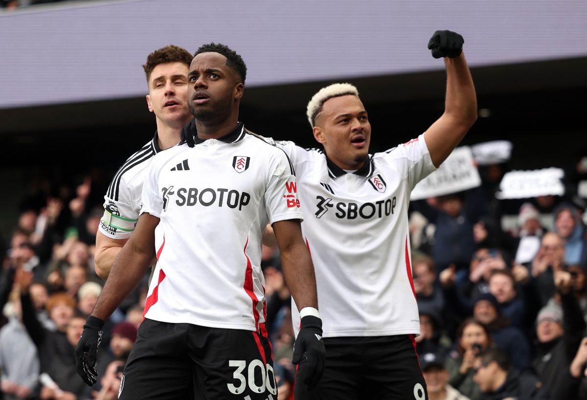 Fulham FC vs Tottenham Hotspur FC at Craven Cottage