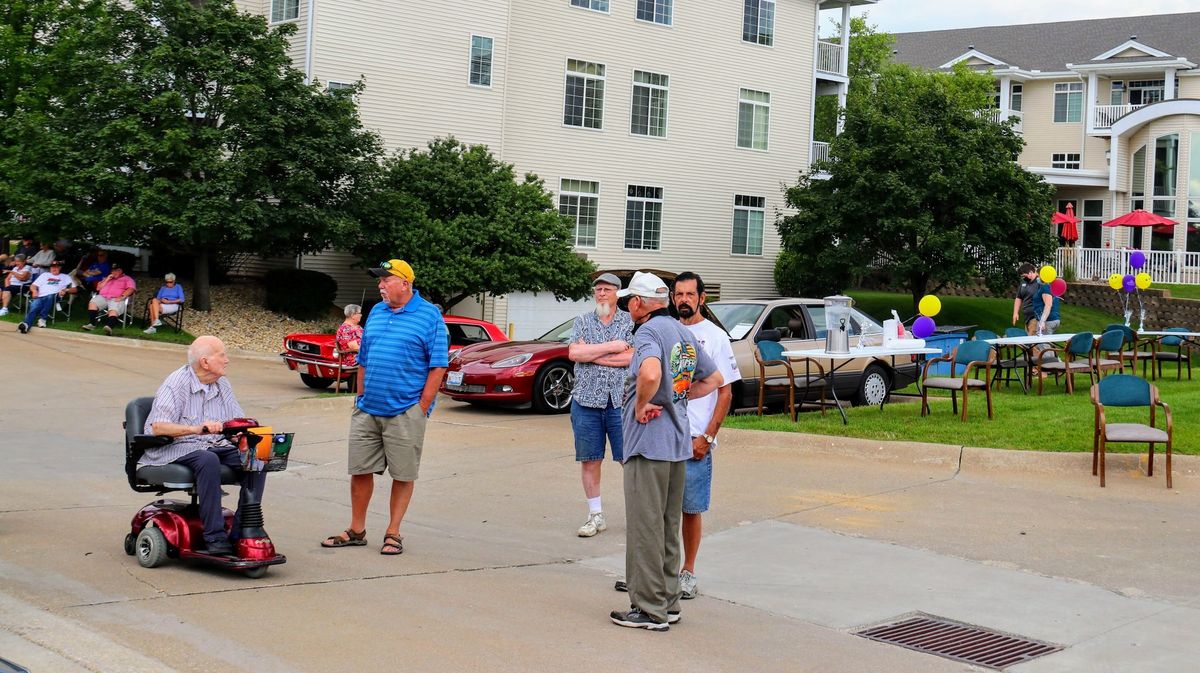 Silvercrest Garner Senior Living Cruise-in