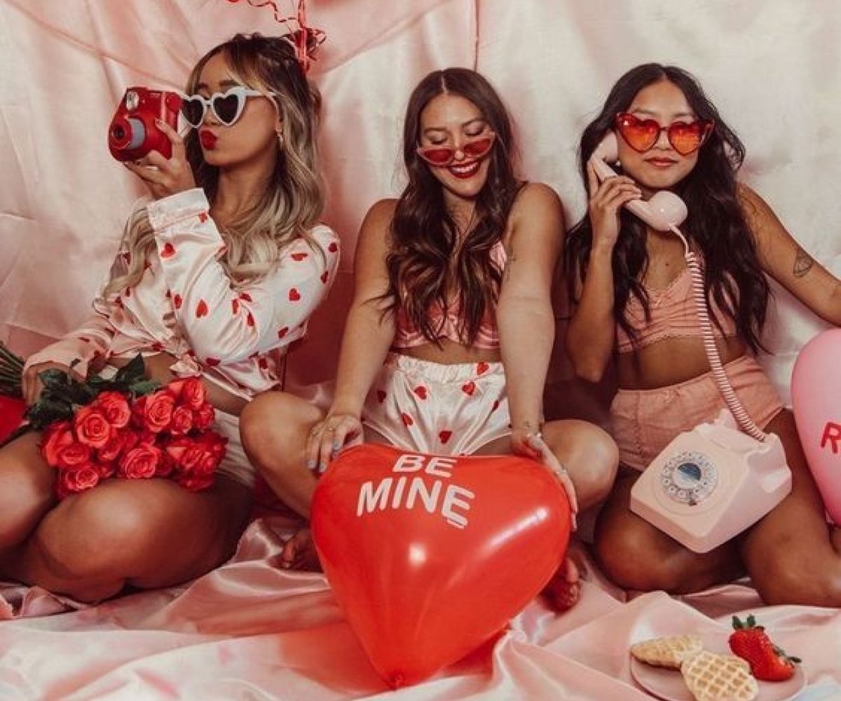 Galentine\u2019s Botox & Blowouts