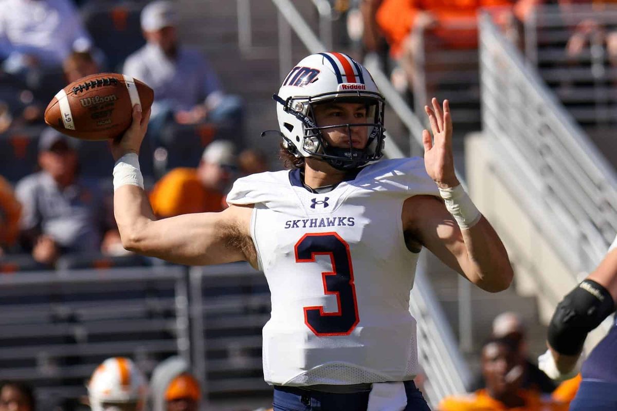 UT Martin Skyhawks at Charleston Southern Buccaneers Football