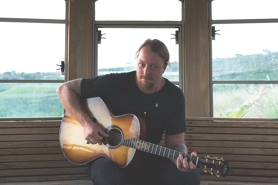 Daniel Wesley at The Dinghy Dock Pub (Protection Island BC)