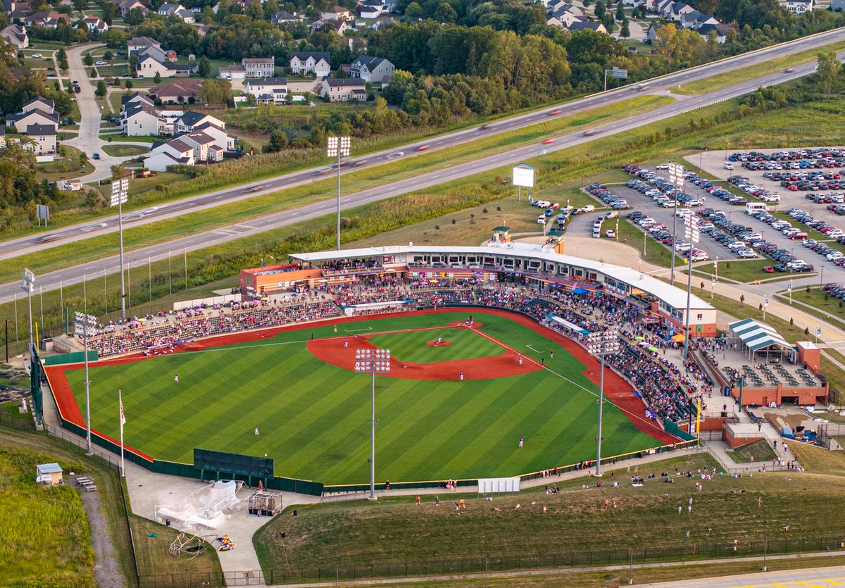 Lake Erie Crushers at Quebec Capitales at Stade CANAC