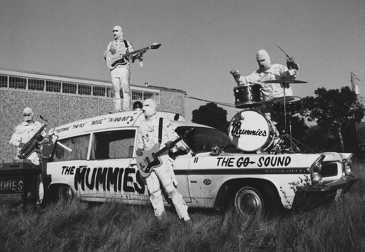 The Mummies, Brower, The Ar-Kaics at Black Cat