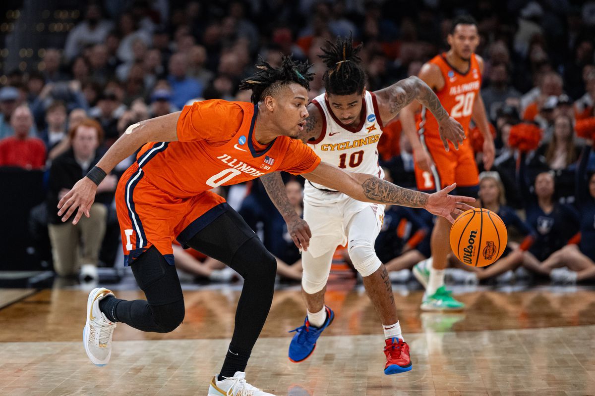 Illinois Fighting Illini vs UConn Huskies Mens Basketball at Madison Square Garden
