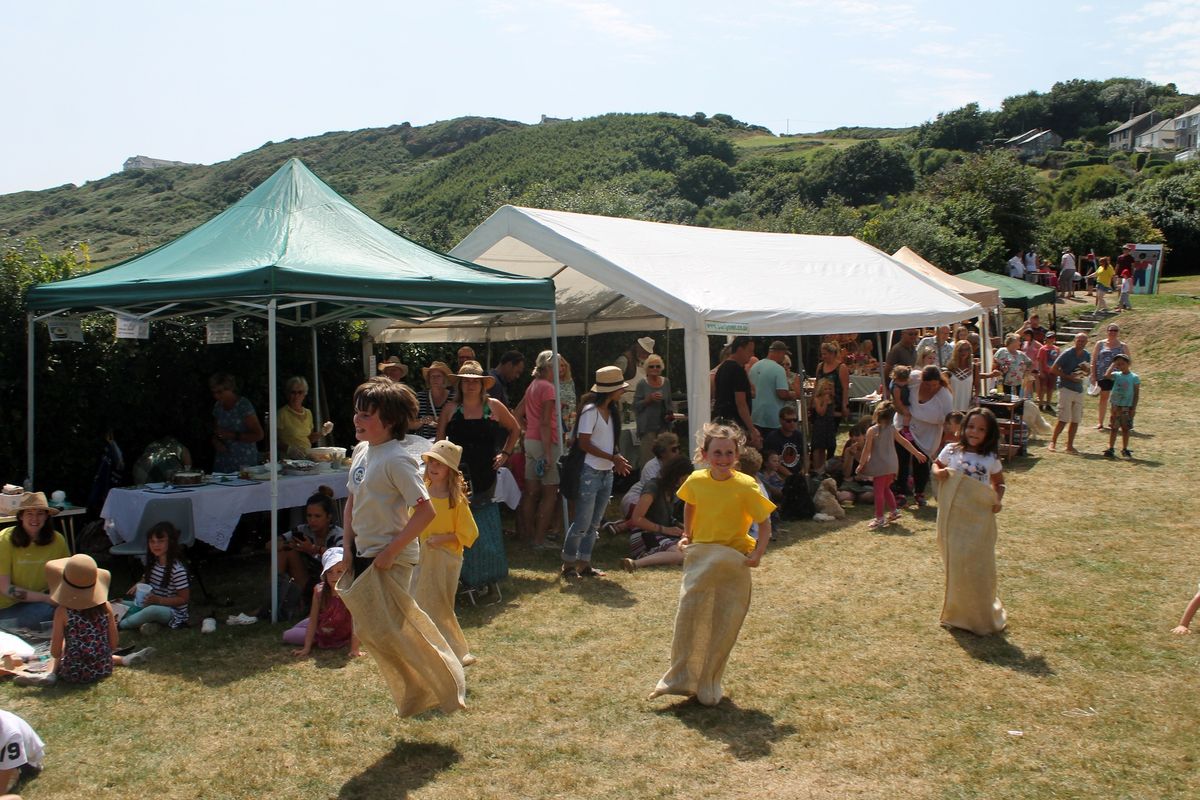 COVERACK LAMBEAGE HALL SUMMER FETE AND DOG SHOW