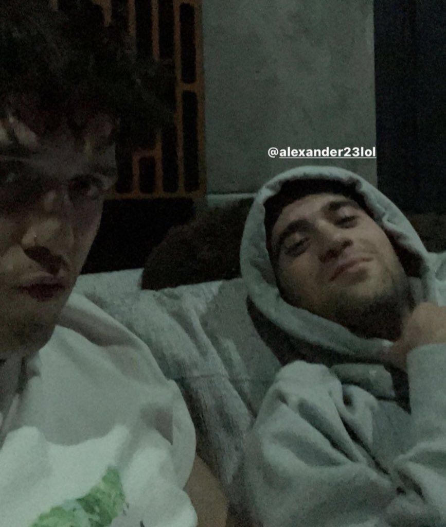 Lauv with Alexander 23