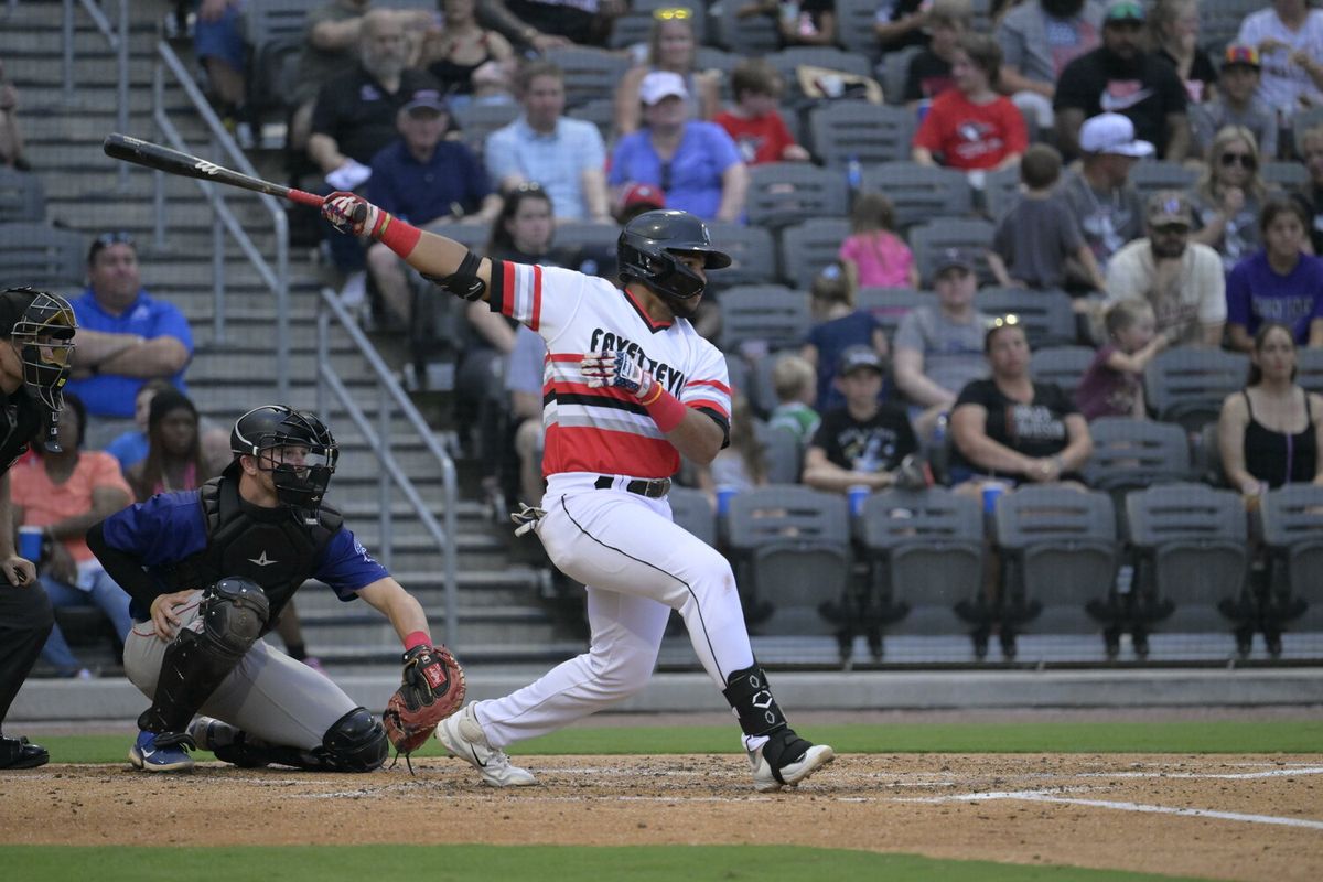 Parking Kannapolis Cannon Ballers at Fayetteville Woodpeckers