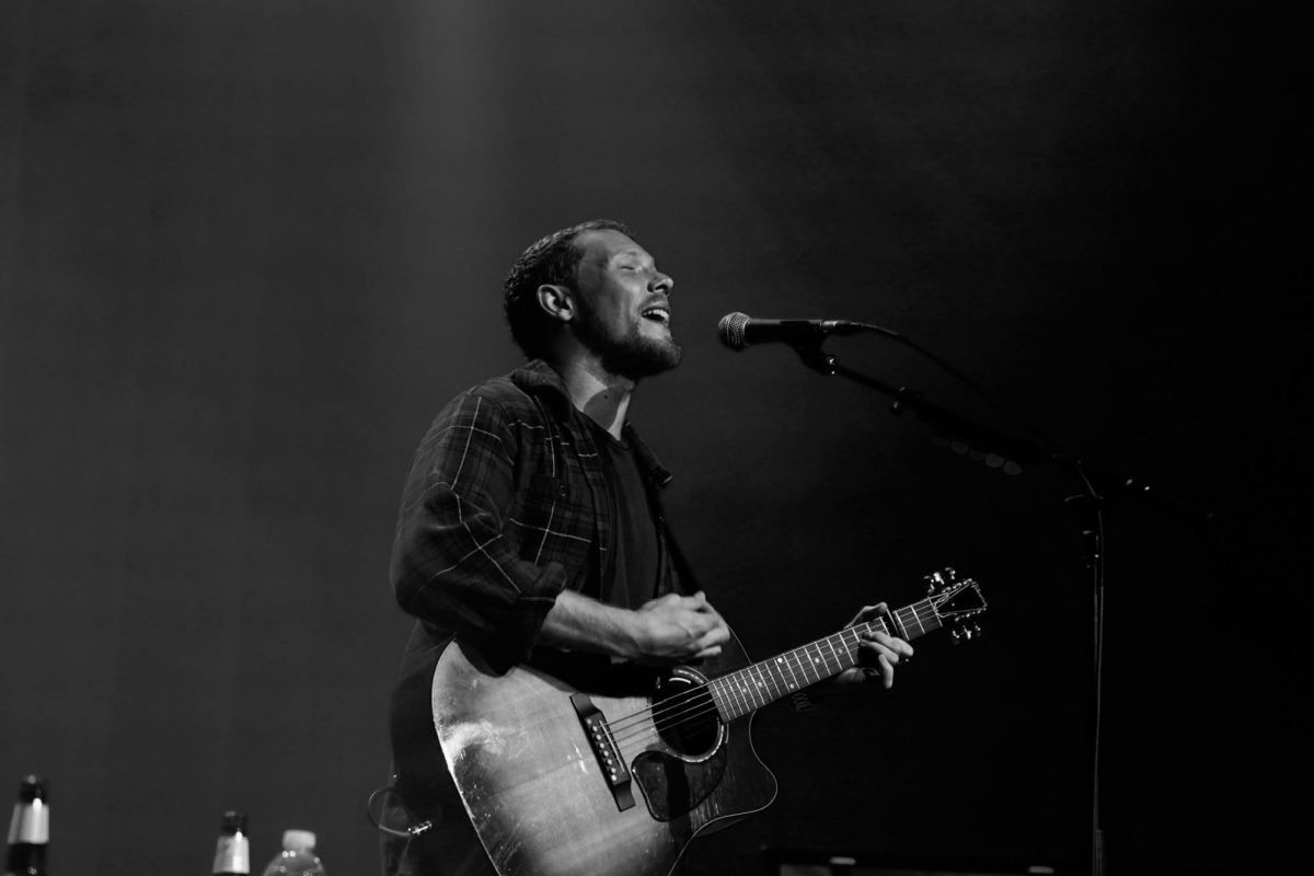 Zach Bryan, Matt Maeson & Levi Turner at Desert Diamond Arena