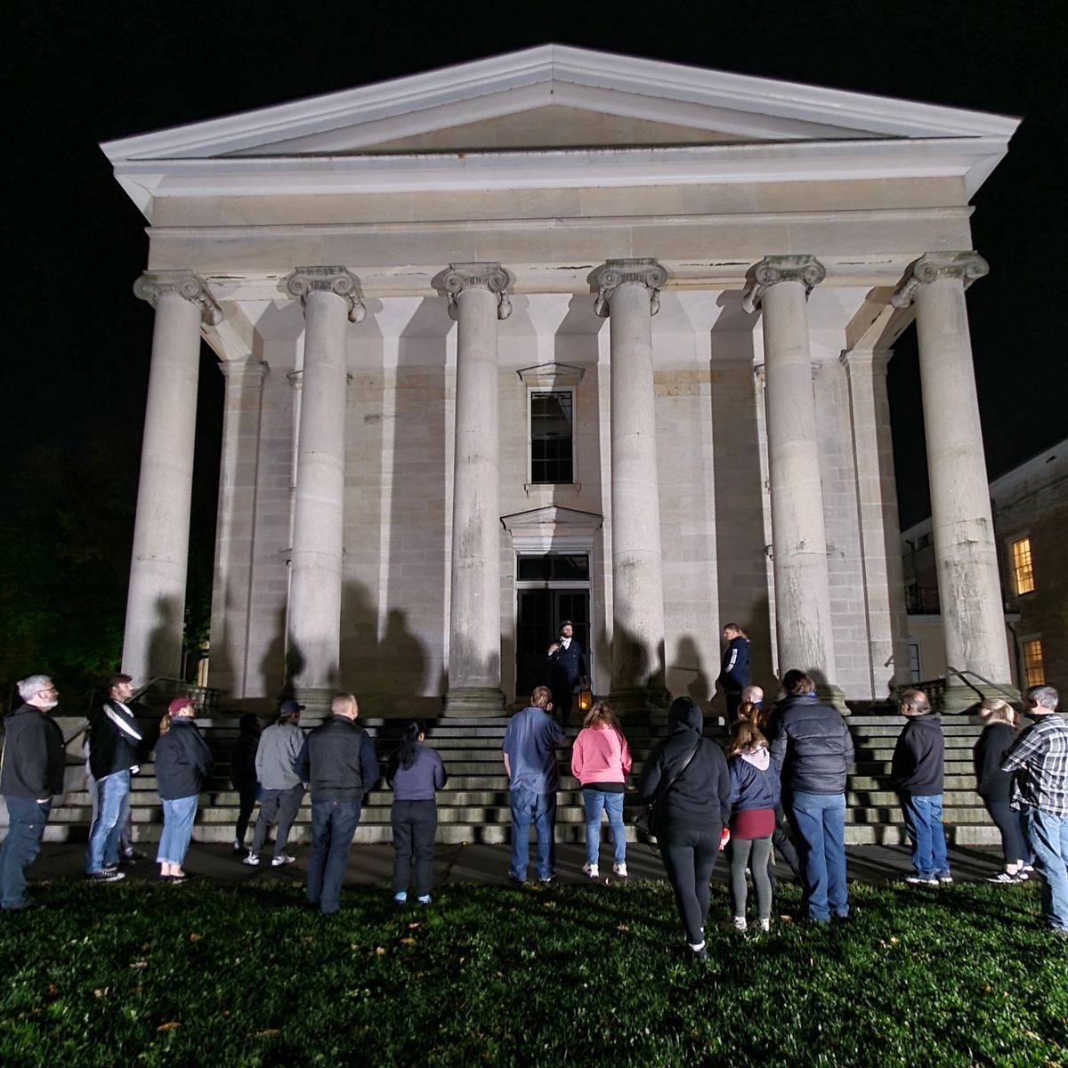 Spooky Snug Harbor Tour