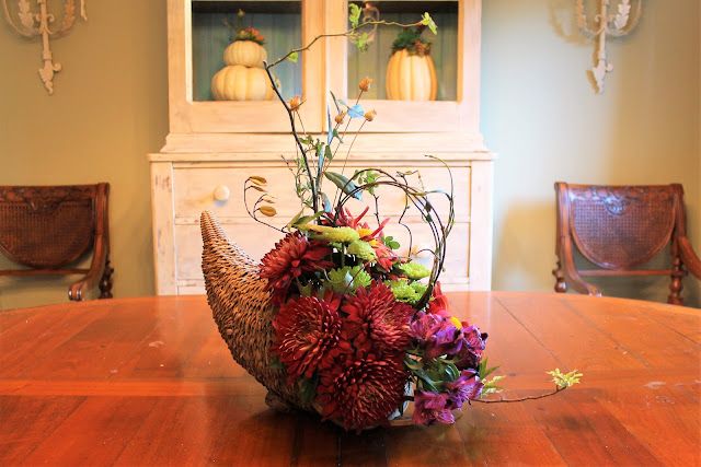 Thanksgiving Centerpiece - November 26