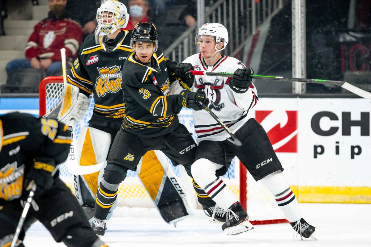 Everett Silvertips at Brandon Wheat Kings