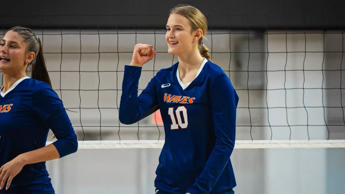 Saint Mary's Gaels at Pepperdine Waves Womens Volleyball