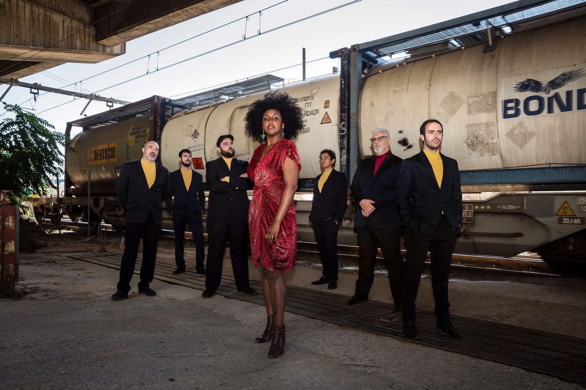 The Excitements \/ Le Train Th\u00e9\u00e2tre