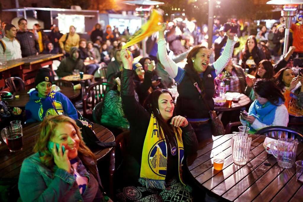 WARRIORS V. GRIZZLIES Viewing Party