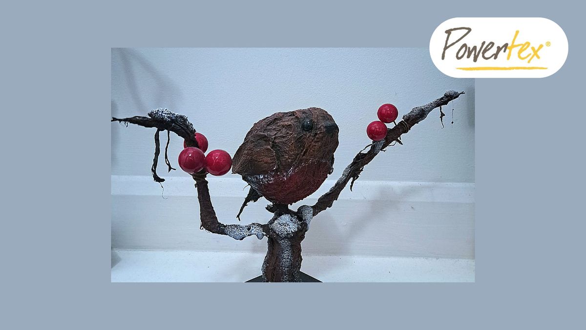 Christmas Robin Sculpture