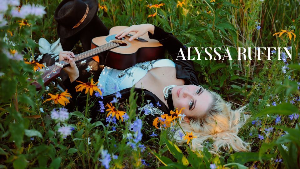 Alyssa Ruffin Ft. Pat Rance at Jans Beach House, Jan's Beach House ...