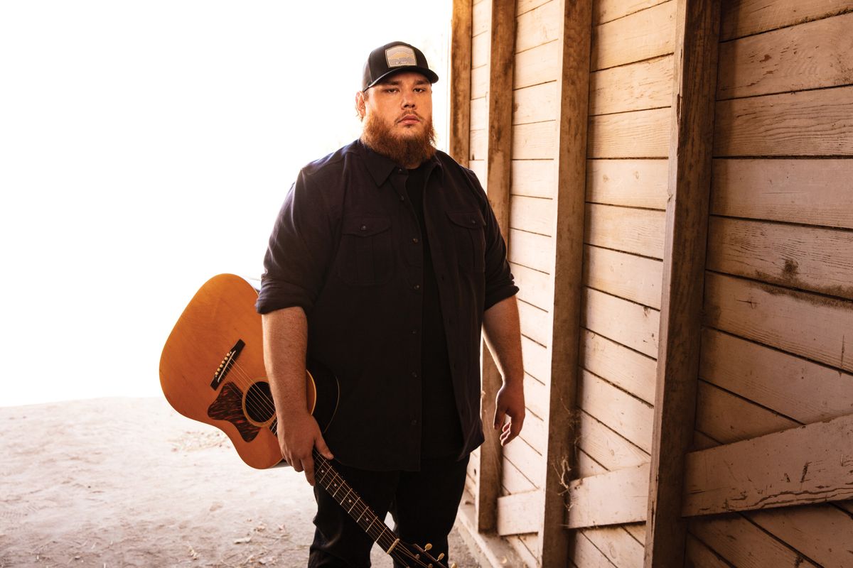 Luke Combs - Growin Up and Gettin Old Tour