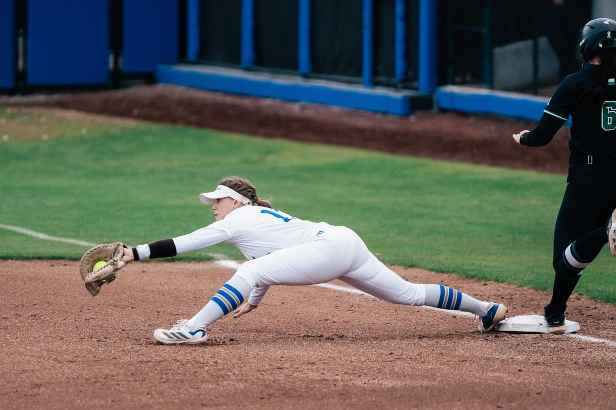 Parking Tulsa Golden Hurricane at Florida Atlantic Owls Mens Basketball