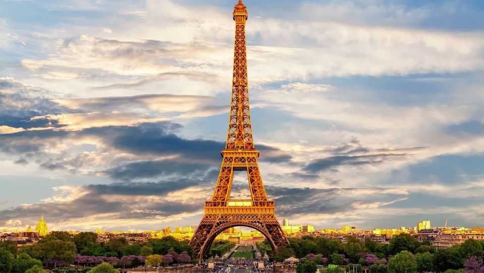 Multi-Days Parisian Escape: City of Beauty, History, Art and Love