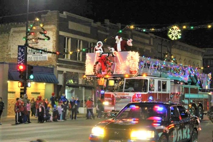 SEKHS @Pittsburg Christmas Parade!