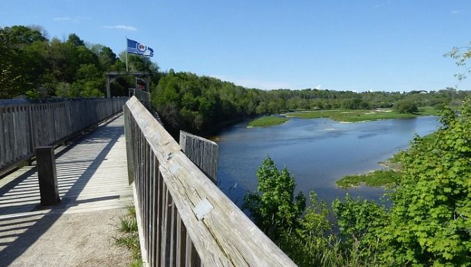 Mindfulness Walk at Menesetung Bridge