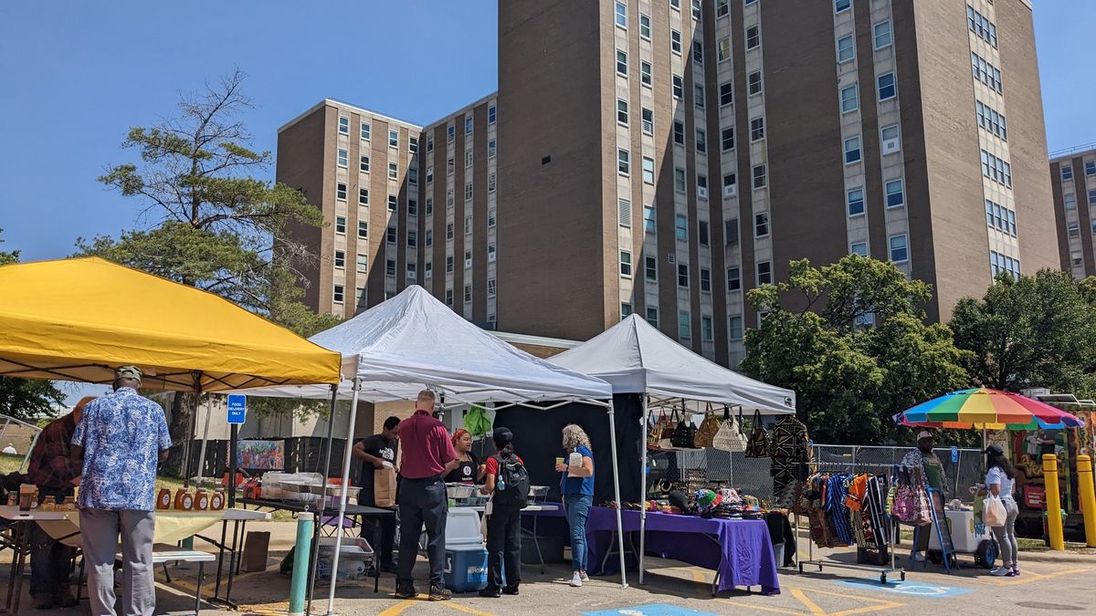 Farmers Market at Milwaukee VAMC