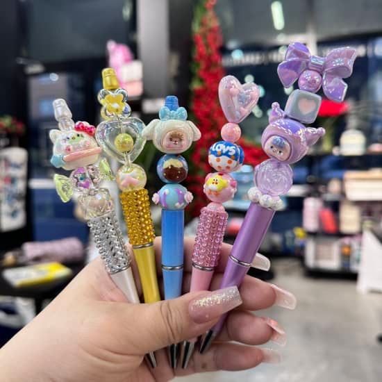 DIY Beading Workshop: Decorating Pens