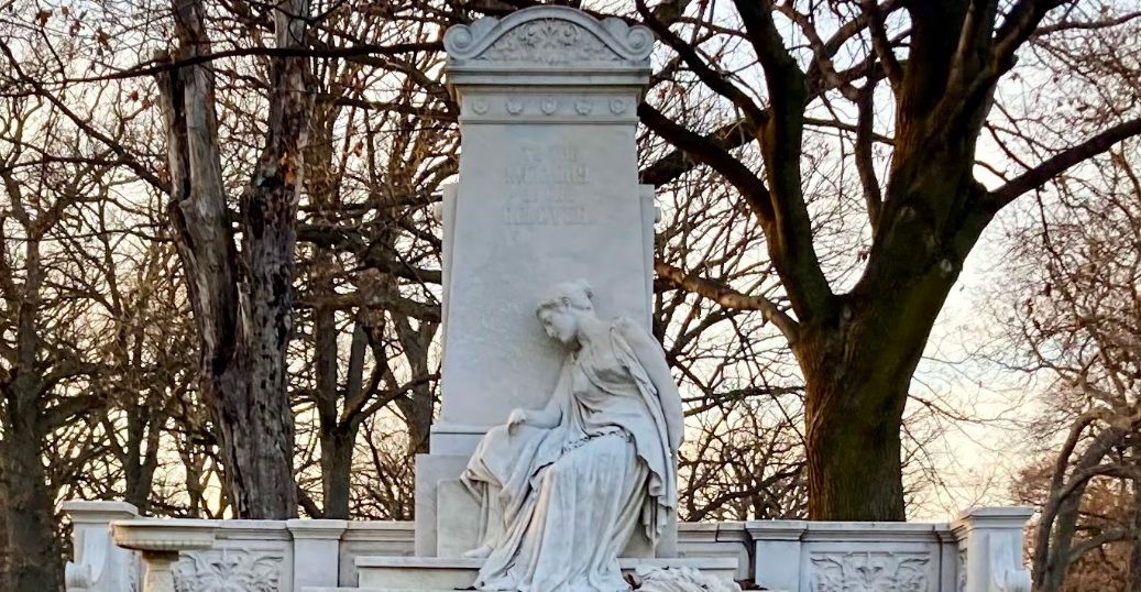 Forest Home Cemetery History Tour