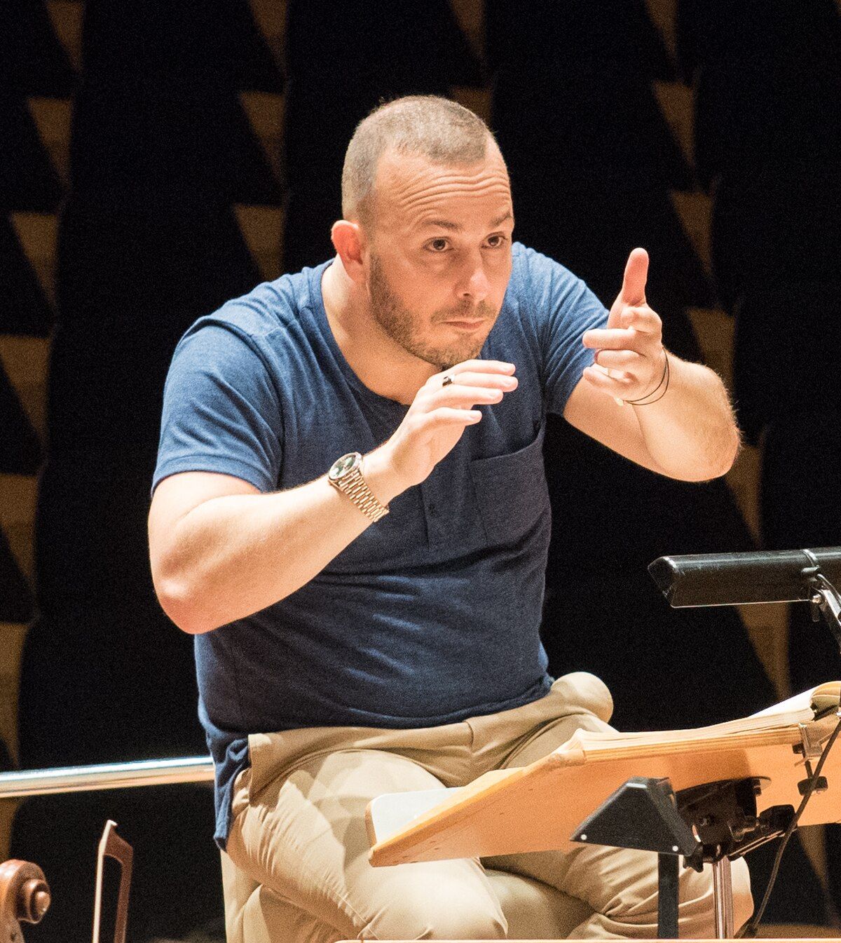 Los Angeles Philharmonic: Andres Orozco-Estrada - Dvorak & Korngold