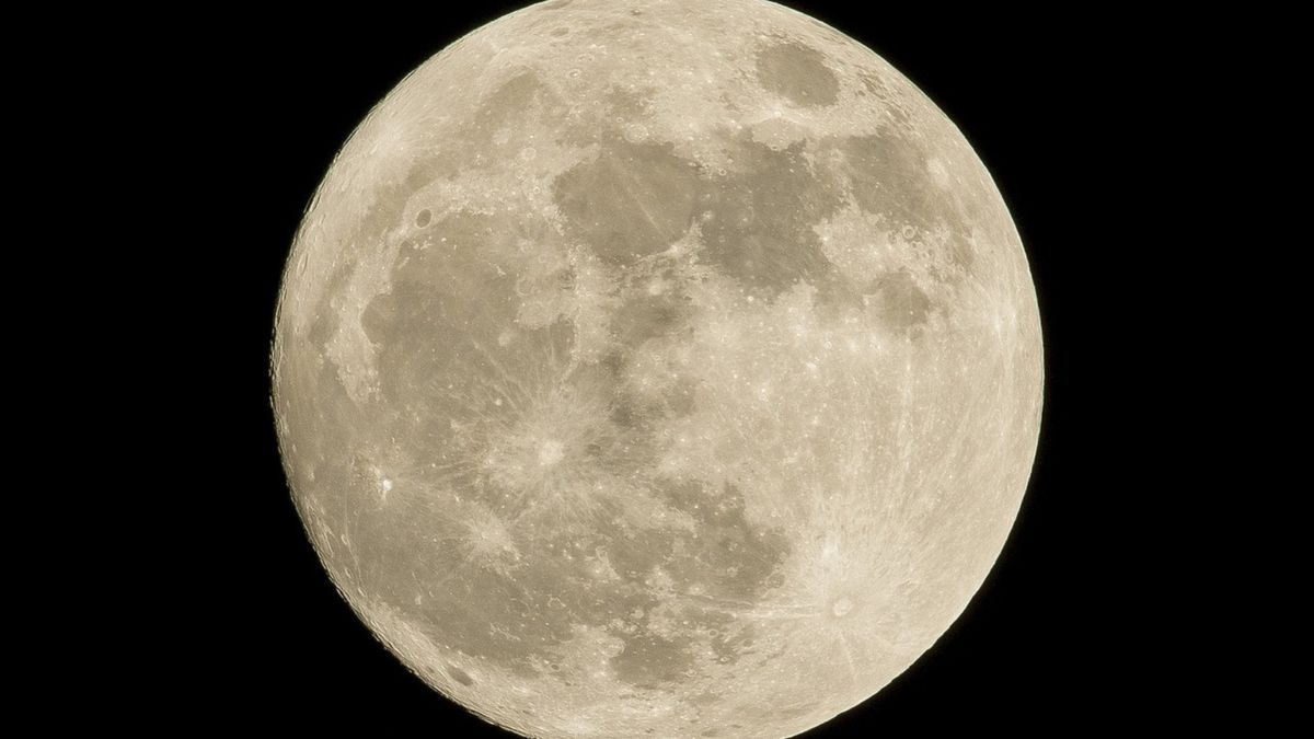 Fall Astronomy Day - Observing the Moon