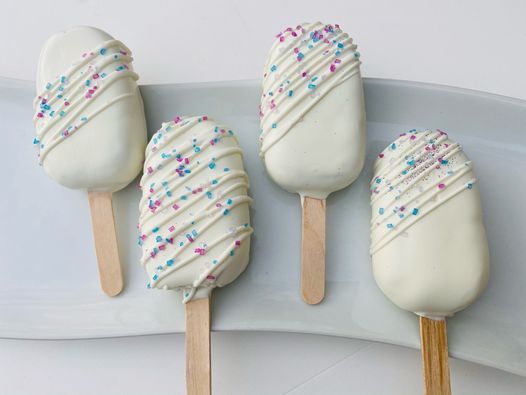 Cakesicles and Cake Pops!!
