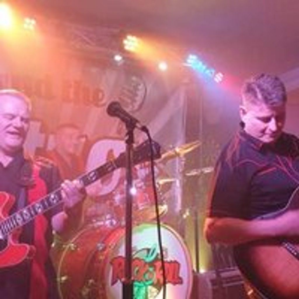 Ricky and The Retros - Live @ Billy's