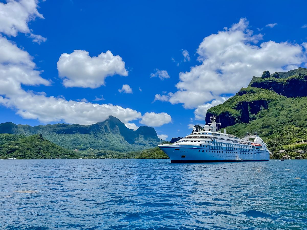 Dream of Tahiti with Windstar Cruises