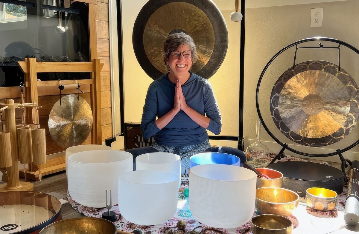 Manitou Springs, Colorado, USA - Crystal Singing Bowls workshop