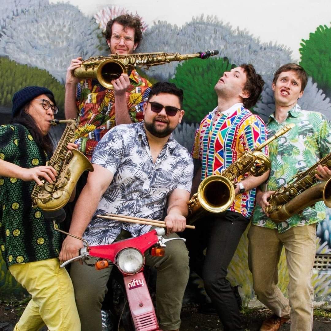 Saxobros at Bethells Cafe \u2698\ufe0f\u2600\ufe0f\ud83c\udf3c