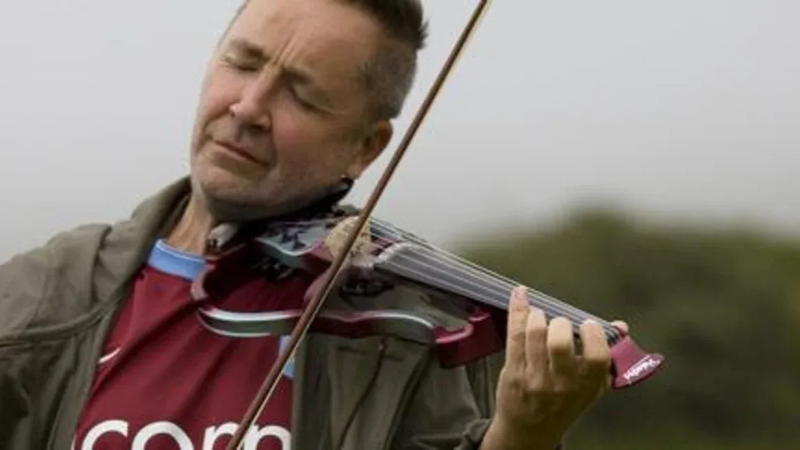 Nigel Kennedy in London