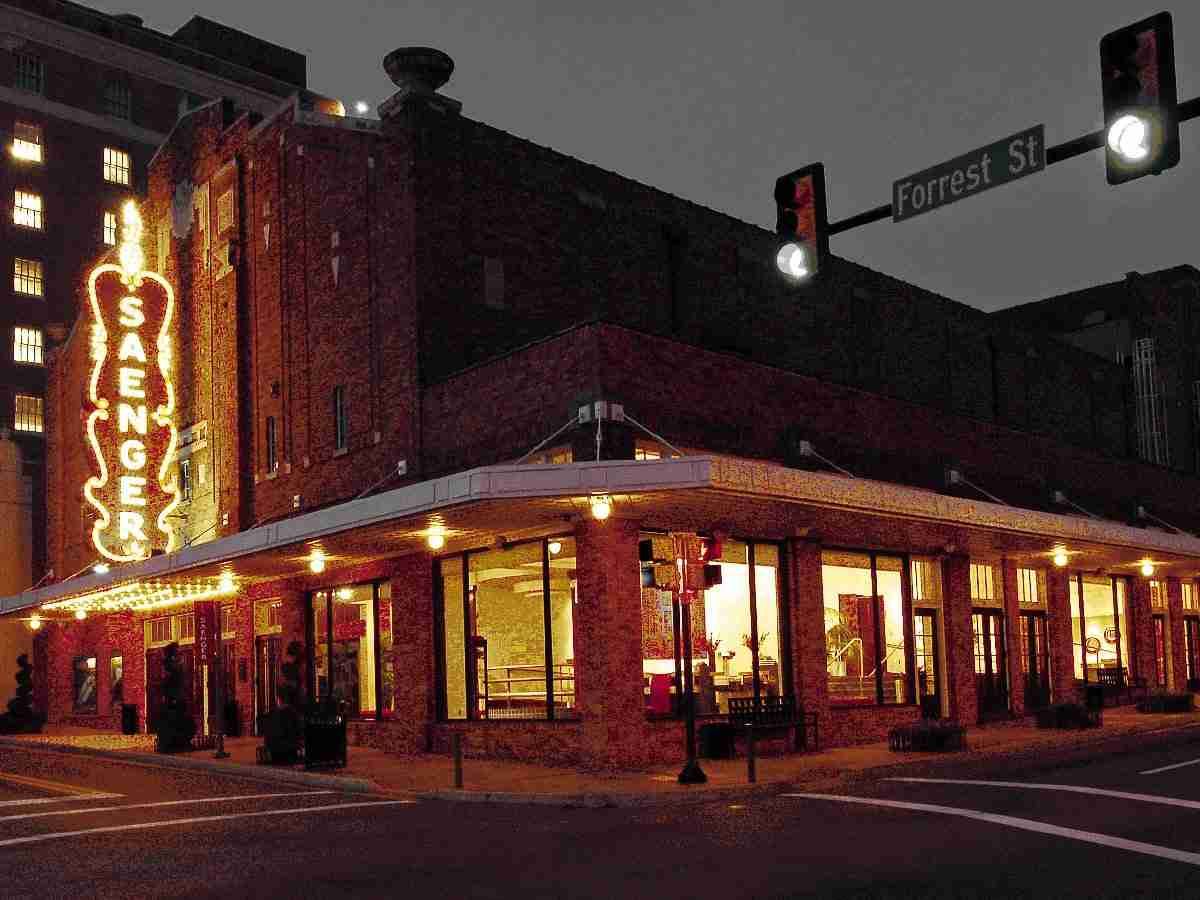 Hypnotist Benjamin at Hattiesburg Saenger Theater