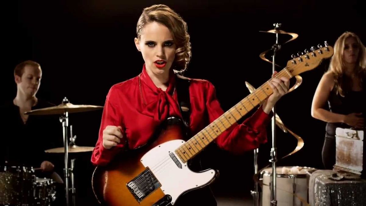 Anna Calvi