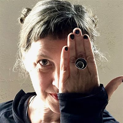 IN\/VISIBILITY LAB | Gabrielle Senza