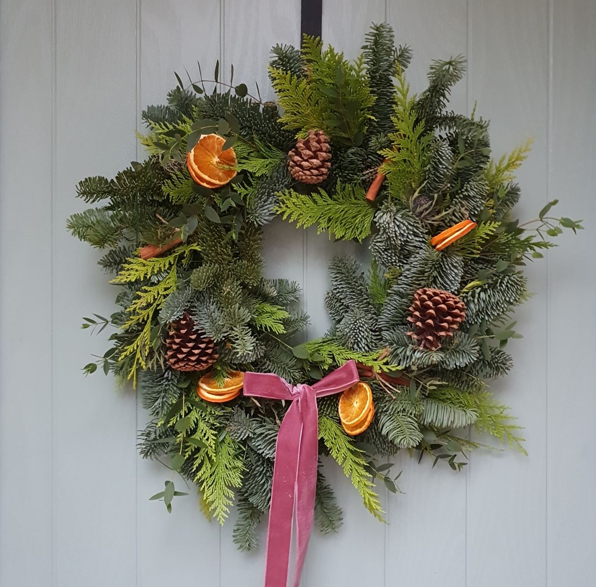 \ud83c\udf84Christmas Wreath Making Workshop with Paper & Petals 