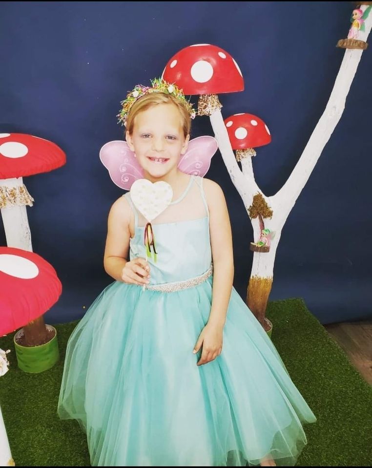 Toad Stool Fashion Show, Lil Bloomers, Noblesville, 22 April to 23 April