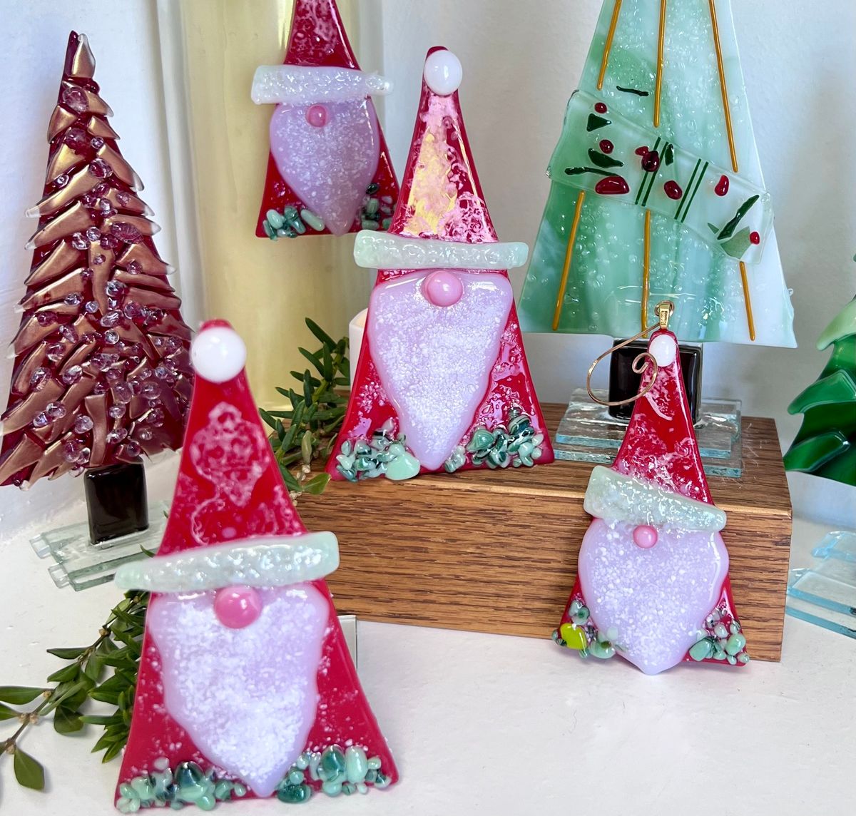 Kris Kringle Fused Ornament Class 11\/9 - morning