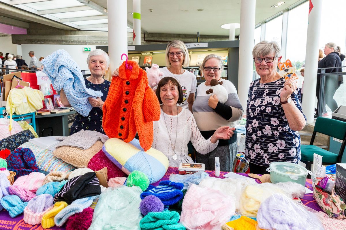 Clack and Yak: Knitting Group