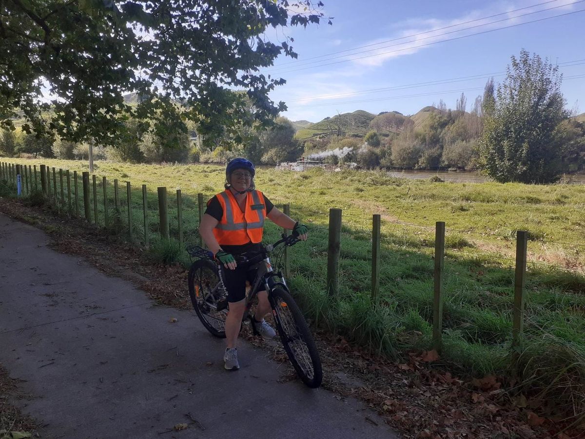 Whanganui Day Trip - Boat and Bike